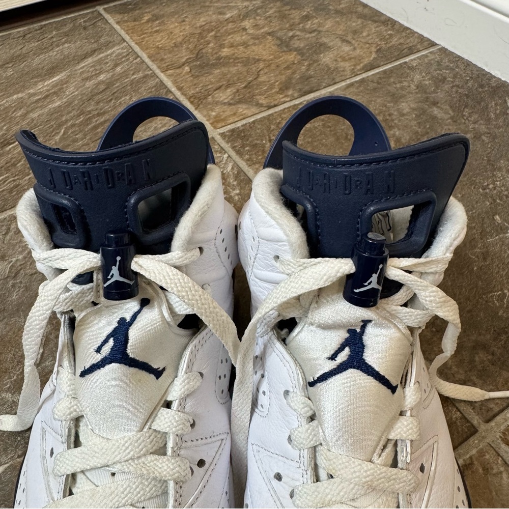 Air Jordan 6 Retro GS White Midnight Navy 4.5 Women - Picture 3 of 12